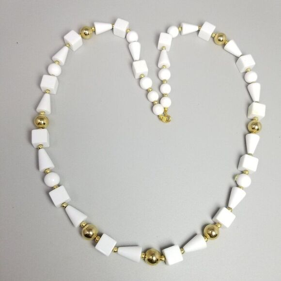 Vintage Trifari White and Gold Tone Long Plastic Beaded Necklace, Funky Shapes - Picture 6 of 8